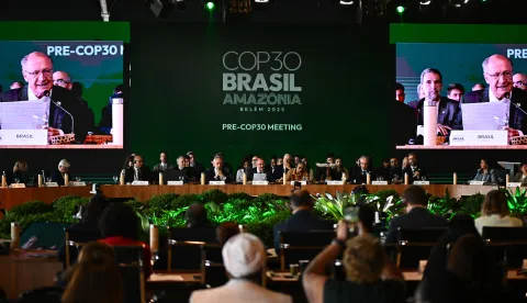 epa12451220 Brazilian Vice President, Geraldo Alckmin (C) speaks during the opening session of the PRE-COP30 meeting at the International Convention Center in Brasilia, Brazil, 13 October 2025. during the meeting, the Brazilian presidency of COP30 urged the world to take concrete action against global warming. EPA/ANDRE BORGES