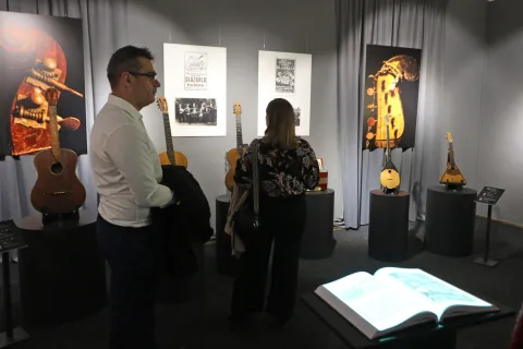 Osijek, 30. 10. 2025, Muzej Slavonije Osijek, MSO, otvorenje izložbe: Dajem vam u ruke tamburu....snimio GOJKO MITIĆ