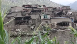 epa12342886 Damaged buildings after an earthquake in Kunar, Afghanistan, 01 September 2025. At least 800 people have been killed and some 2,000 injured after a shallow magnitude-6.0 earthquake and several aftershocks shook Nangarhar and Kunar in eastern Afghanistan overnight, officials reported Monday. EPA/STRINGER