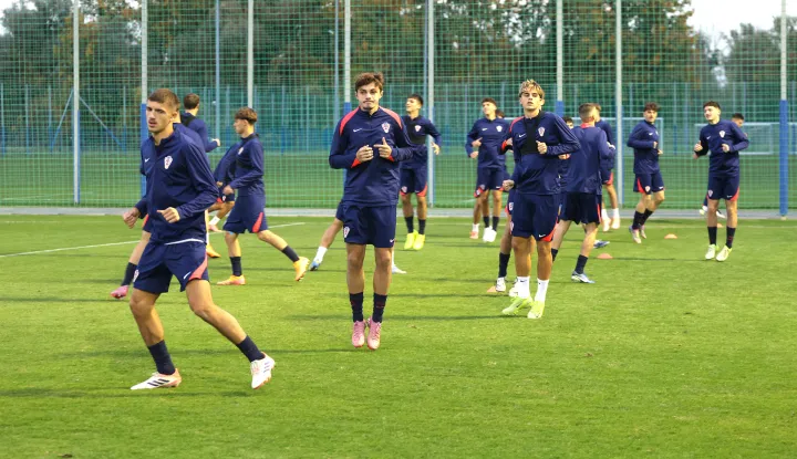 Osijek, 27. 10. 2025., Opus Arena, Hrvatska nogometna reprezentacija, U-17, priprema, pripreme, trening SNIMIO BRUNO JOBST
