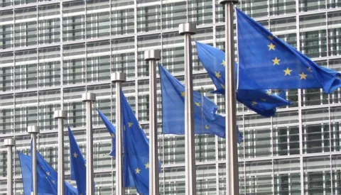 BRUXELLESEU zastave ispred europske komisijesnimio: Mario Mihaljevicbruxelles, 12.-14. prosinca 2005.------kolor 1x nvoosti