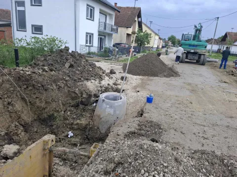 Gradnja kanalizacije u Babinoj Grediustupljeno