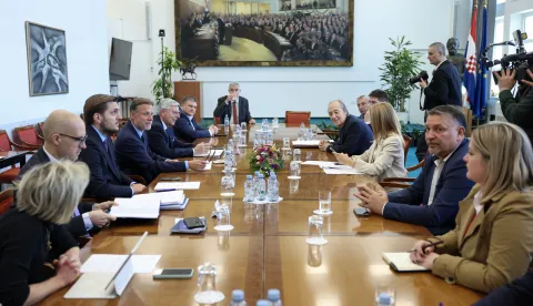 Zagreb, 05.11.2025 - Sjednica Predsjedništva Hrvatskoga sabora s predstavnicima klubova zastupnika kojom predsjeda predsjednik Hrvatskoga sabora Gordan Jandroković. Tema sjednice je dnevni red predstojeće sjednice Hrvatskoga sabora. foto HINA/ Damir SENČAR/ ds