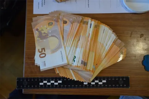 Zaplijenjena drogai novac