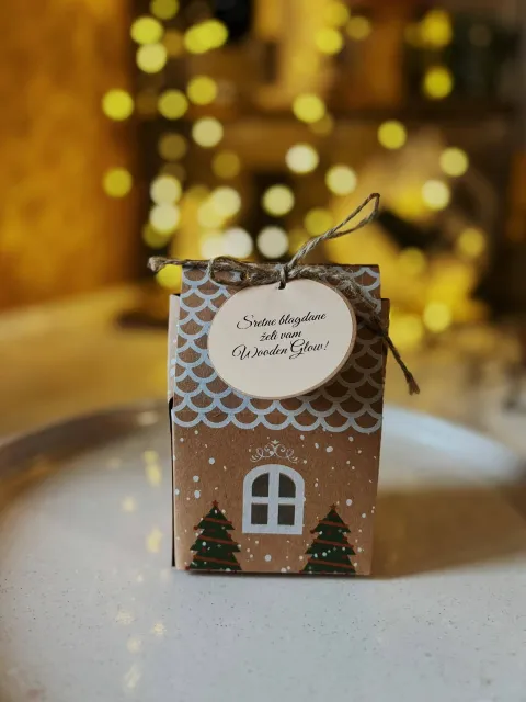 IZLOŽBA "WOODEN GLOW MIRISNA PRIČA"