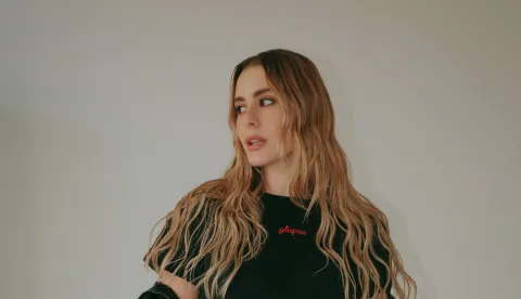 Lansirala kolekciju majica povodom novog albuma