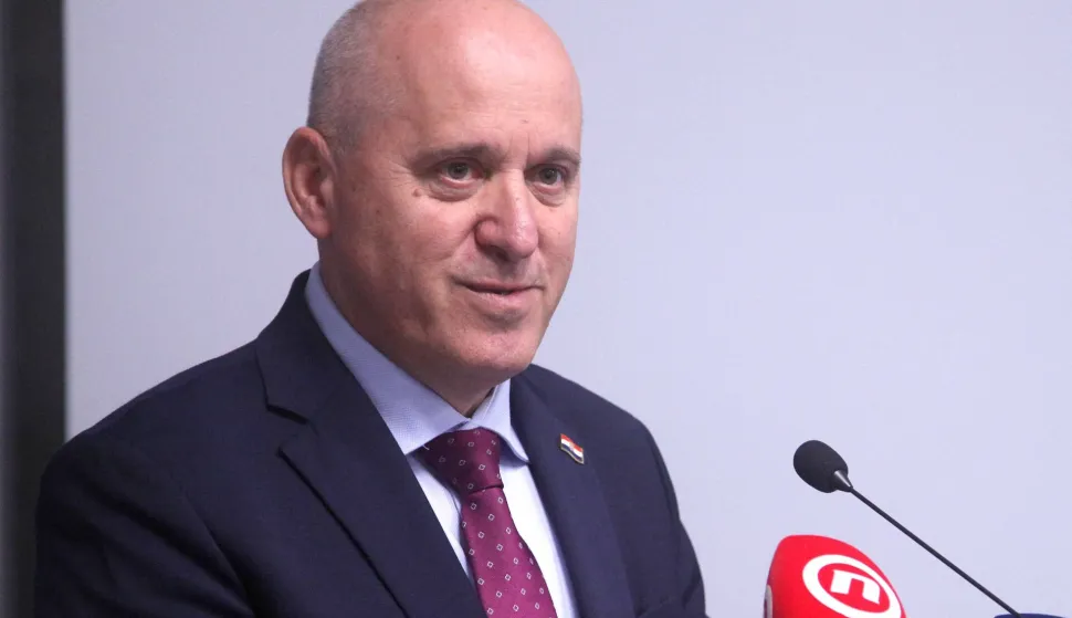 Opatija, 23.10.2025.- Hrvatsko dru?tvo ekonomista i Fakultet za menad?ment u turizmu i ugostiteljstvu Sveu?ili?ta u Rijeci organizirali su panel pod nazivom "Hrvatski turizam 2050 - jesmo li spremni?" koji je odr?an na Fakultetu za menad?ment u turizmu i ugostiteljstvu u Ici. Na fotografiji Branko Ba?i?. foto HINA/ Miljenko KLEPAC/ mk