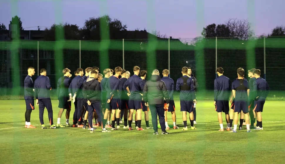 Osijek, 27. 10. 2025., Opus Arena, Hrvatska nogometna reprezentacija, U-17, priprema, pripreme, trening SNIMIO BRUNO JOBST