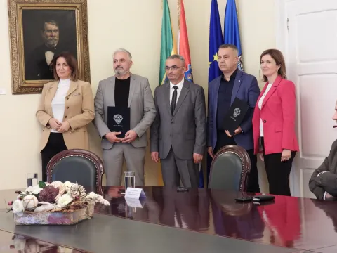 POŽEGA - Nakon skoro pola stoljeća od prvog spomena potrebe gradnje jo&scaron; jedne osnovne &scaron;kole u Požegi, uskoro kreće izgradnja u naselju Babin Vir.