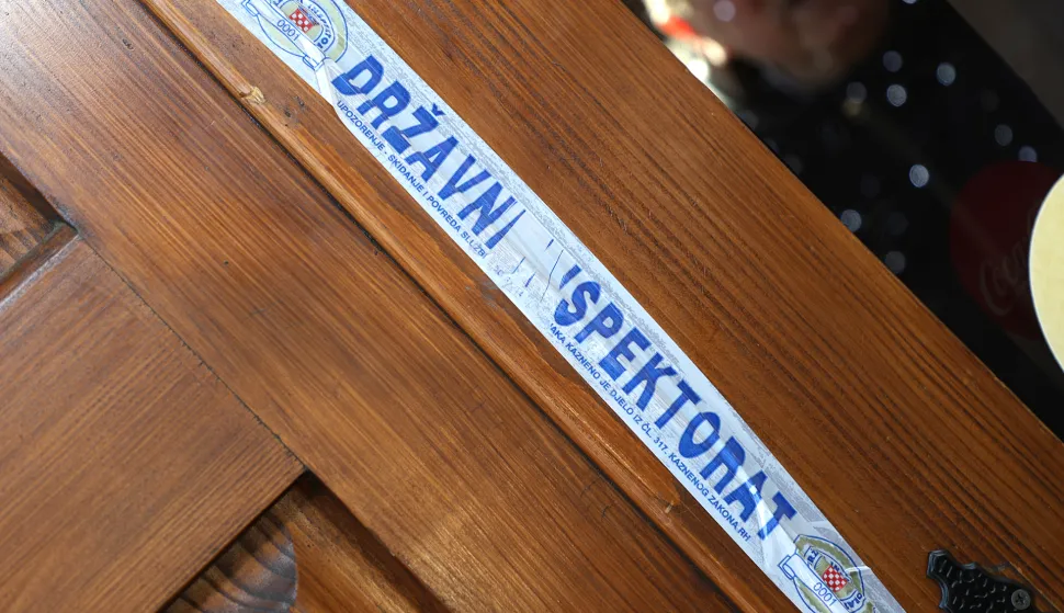 Osijek, 20. 02. 2025., Donji grad, državni inspektorat, naljepnice - državni inspektorat; traka - državni inspektorat, ugostiteljski objekt; zatvoreno; pečat; zapečaćenoSNIMIO BRUNO JOBST