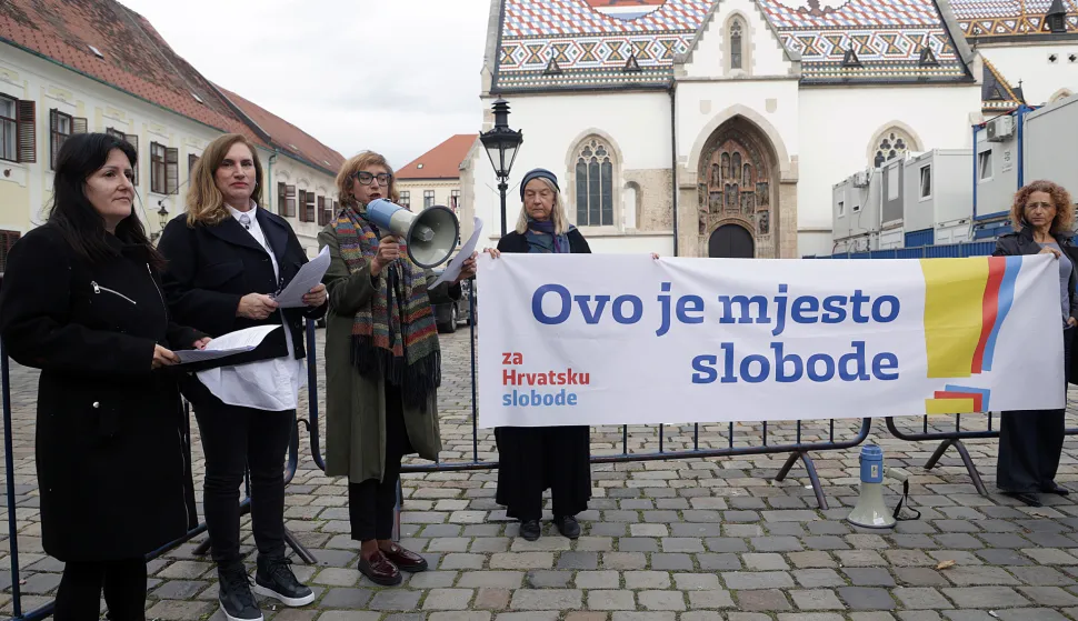 Zagreb, 30.10.2025 - U organizaciji Inicijative Za Hrvatsku slobode i Platforme za me?unarodnu gra?ansku solidarnost Hrvatske (CROSOL) odr?ano je simboli?no ?itanje Ustava Republike Hrvatske na Trgu svetog Marka. foto HINA/ Lana SLIVAR DOMINI?/ ik