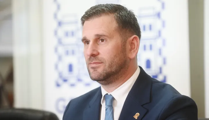 Split- 27.10.2025.-Predstavljanje početka radova na Gatu Svetog Petra u splitskoj Gradskoj luci. Na slici Tomislav Šuta. Foto HINA/ Mario STRMOTIĆ/ms 