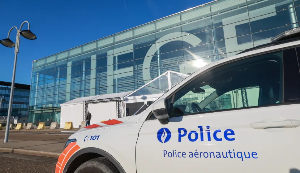 epa12510162 An Air Police car outside Liege Airport terminal, Belgium, 07 November 2025. Belgium's air traffic control service Skeyes announced a 30-minute interruption of air traffic at Liege Airport on 07 November following a new drone sighting. Flights have resumed again, a spokesperson of the air traffic controller said. EPA/OLIVIER HOSLET