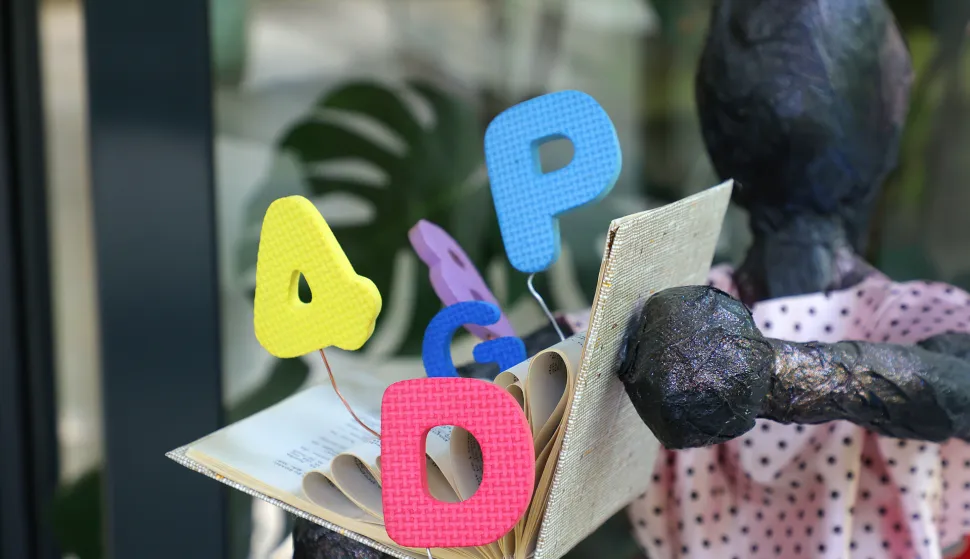 Osijek, 08. 09. 2025., O&Scaron; Vijenac, prvi dan &scaron;kole, učenici, učenik, &scaron;kolarci, &scaron;kolarac, prva&scaron;ić, prva&scaron;ići, početak &scaron;kolske godine; &scaron;kolska godina 2025/26, ilustracijaSNIMIO BRUNO JOBST