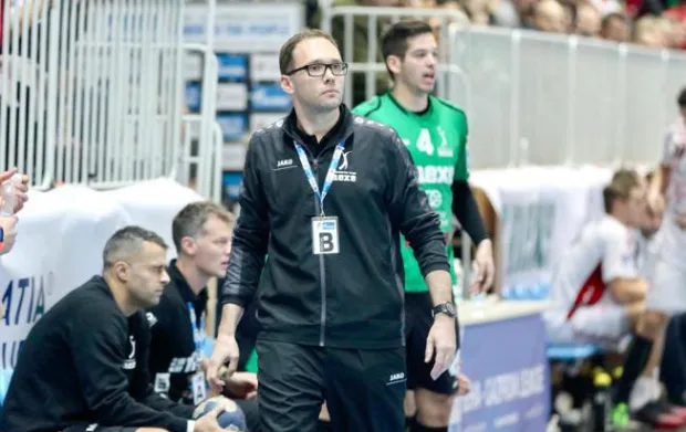 ?hrvoje horvat mali cveba trener nexea------gn dva stupca color sport