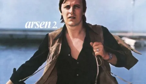 Luksuzno vinilno reizdanje albuma 'Arsen 2' dostupno u prodaji