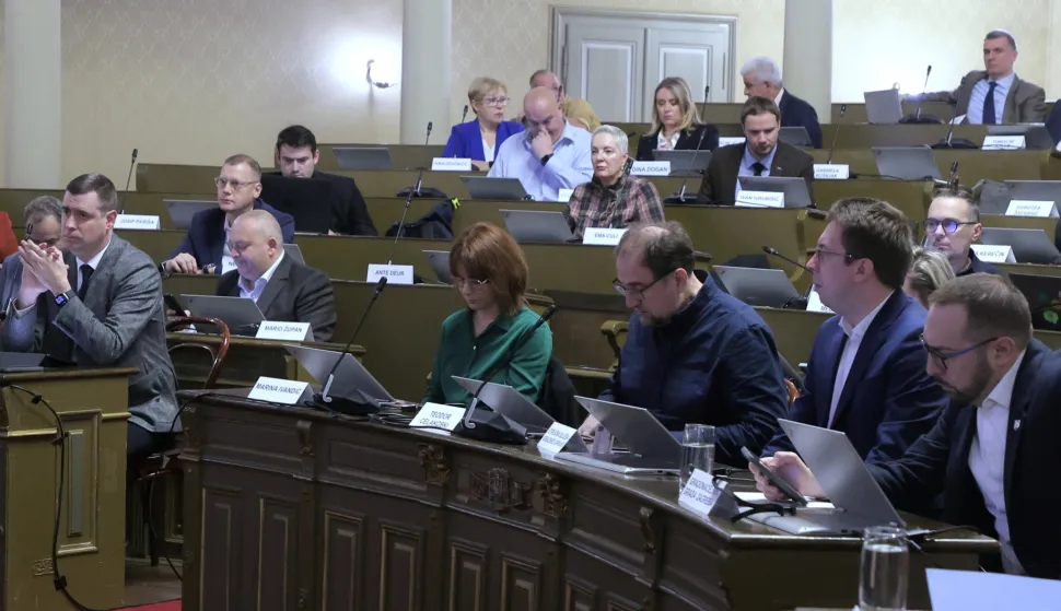 Zagreb.11.11.2025.-Gradska skup&scaron;tina Grada Zagreba održala je 5. sjednicu.Na slici Mislav Herman i Tomislav Toma&scaron;ević.Foto HINA/Tomislav Pavlek/ tp