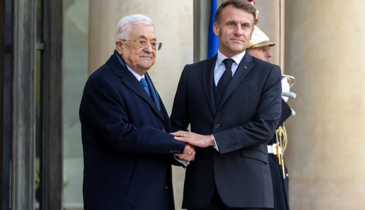 epa12518653 French President Emmanuel Macron (R) meets with President of the Palestinian National Authority Mahmoud Abbas (L) at the Elysee Presidential Palace in Paris, France, 11 November 2025. EPA/CHRISTOPHE PETIT TESSON