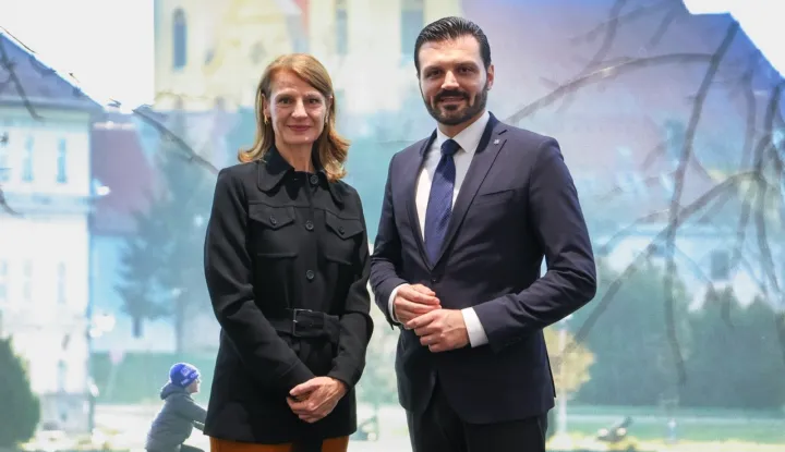  Austrijska veleposlanica Yvonne Tončić-Sorinj i zamjenik gradonačelnika Osijeka Dragan VulinOsijek, 11. studenoga 2025.Foto: GRAD OSIJEK