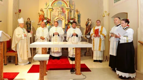 Koncelebrirano mislno slavljefot: Nadbiskupija