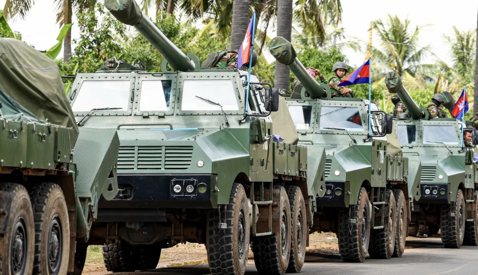 epa12497048 A handout photo made available by the Agence Kampuchea Presse (AKP), Cambodia's national news agency, shows Cambodian military vehicles preparing to withdraw from border areas in Preah Vihear Province, Cambodia, 01 November 2025. This move marks the start of the first phase of heavy weapon removal under the observation of the ASEAN Observer Team, as committed under the Joint Declaration signed in Kuala Lumpur between Cambodia and Thailand. EPA/AGENCE KAMPUCHEA PRESSE (AKP) HANDOUT HANDOUT EDITORIAL USE ONLY/NO SALES