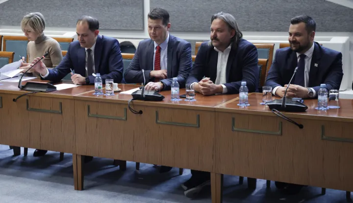 Zagreb, 13.11.2025.- Hrvatski sabor, sjednica saborskog Odbora za Ustav, Poslovnik i politički sustav. Na dnevnom redu je javni razgovor s kandidatima radi utvrđivanja prijedloga kandidata za suce Ustavnog suda RH.foto HINA/ Admir BULJUBAŠIĆ/ abu