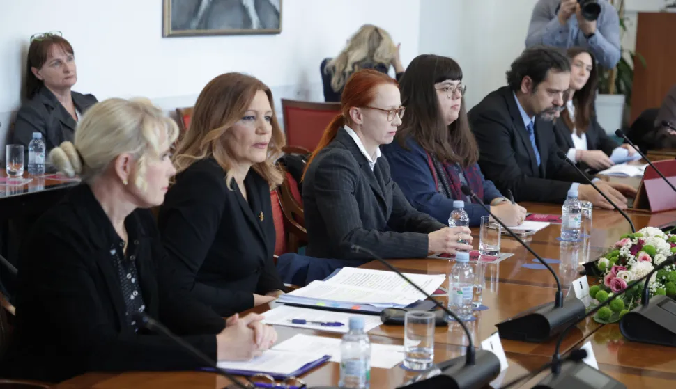 Zagreb, 13.11.2025.- Hrvatski sabor, okrugli stol u organizaciji potpredsjednice Hrvatskog sabora Sabine Glasovac na temu "Digitalno nasilje nad ženama - između zakona i stvarnosti".foto HINA/ Admir BULJUBAŠIĆ/ abu