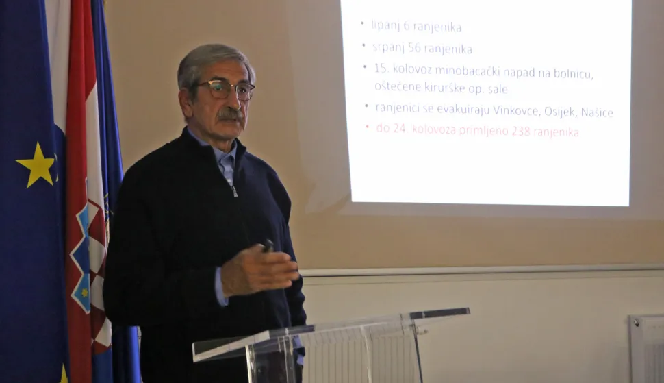 Osijek, 13. 11. 2025, Hotel Mursa, Predavanje o Vukovarskoj ratnoj bolnici.snimio GOJKO MITIĆ