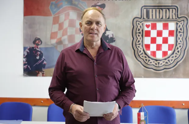 Osijek, 14. 11. 2025., Zeleno polje 5, UHDDR, Mi ne zaboravljamo, Dan sjećanja na Vukovar, press, konferencija za medije, Zdravko Nalio - predsjednik ogranka UHDDR OsijekSNIMIO BRUNO JOBST