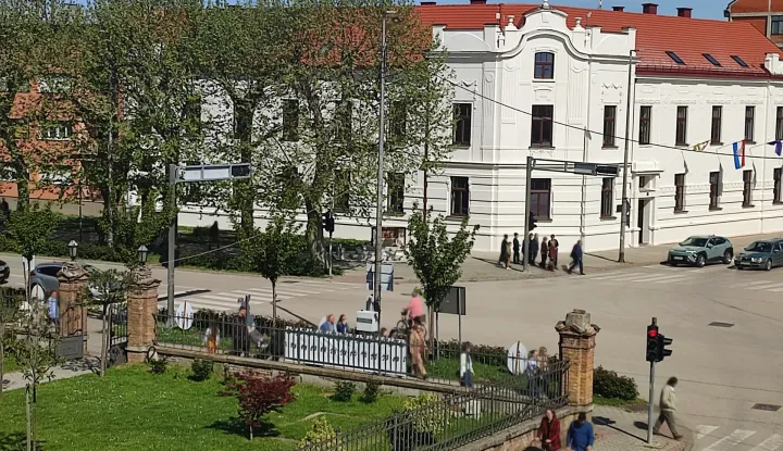 Zgrada gradske uprave u Županjifoto: Marija Lešić Omerović