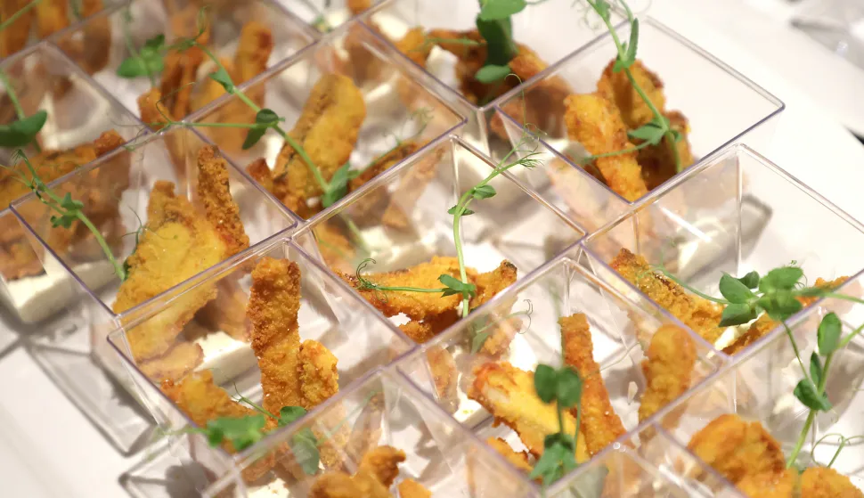 Čepin, 12. 11. 2025., Crna svinja, dodjela certifikata, Okusi Hrvatske tradicije, Okusi, certifikati, press, hrana; dekoracijaSNIMIO BRUNO JOBST