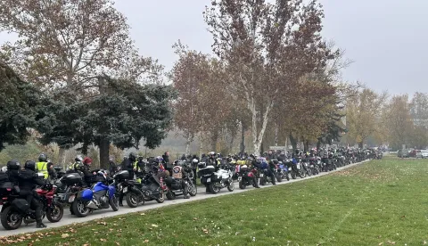 SLAVONSKI BROD - U povodu Dana sjećanja na žrtvu Vukovara i Škabrnje i ove se godine održava tradicionalna motociklistička karavana "Zajedno u ratu, zajedno u miru", koja se vozi u pet etapa, od 13. do 18. studenoga, na relaciji Prevlaka – Vukovar.