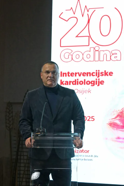 Osijek, 14. 11. 2025, Čepin, Hangar. 20 godina Odjela za intervencijsku kardiologiju i poremećaje srčanog ritma... Kurunoslav &Scaron;ego.snimio GOJKO MITIĆ