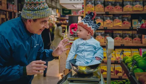  serija "Man vs Baby"