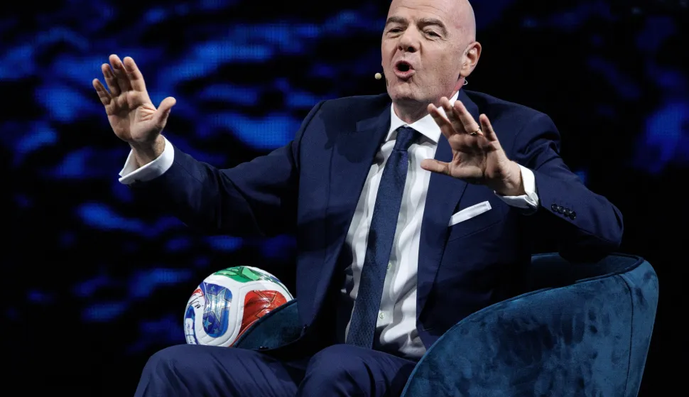 epa12506627 FIFA President Gianni Infantino speaks during the America Business Forum inaugural U.S. edition, taking place at the Kaseya Center in Miami, Florida, USA, 05 November 2025. The two-day summit is scheduled for 05–06 November 2025 at the Kaseya Center and brings together leaders from business, sports, culture, and technology, with speakers including Lionel Messi, Will Smith, and CEOs of major global companies. EPA/CRISTOBAL HERRERA-ULASHKEVICH
