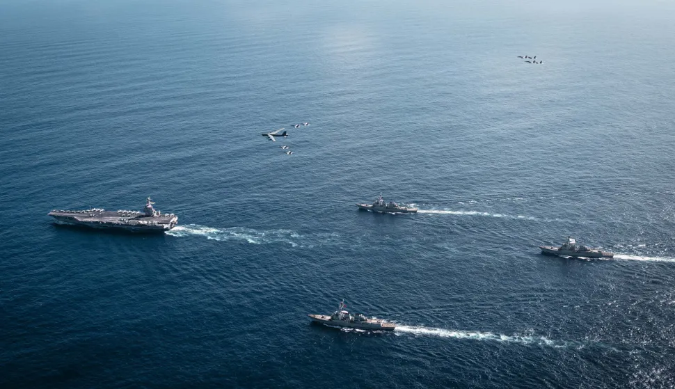 WASHINGTON, 16. studenoga 2025. (Hina/dpa) - Američki nosač zrakoplova Gerald R. Ford, najveći ratni brod na svijetu, stigao je na Karibe, priopćila je u nedjelju američka mornarica, izazvav&scaron;i nagađanja o sljedećim potezima Washingtona protiv brodova u regiji koji navodno krijumčare drogu.