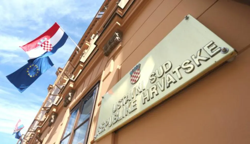 22.05.2013., Zagreb - Ustavni sud RH na sjednici je raspravljao o tome je li Kurikulum zdravstvenog odgoja u osnovnim i srednjim skolama u skladu s Ustavom, medjunarodnim aktima i zakonom.Nakon rasprave Ustavni sud donio je odluku o privremenoj zabrani spolnog odgoja zbog nepostivanja procedura prilikom njegovog donosenja.Photo: Marko Lukunic/PIXSELL------1 stupac colornovosti