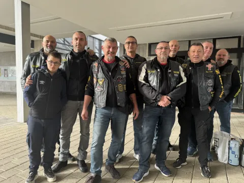Slavinski Brod, 17.11.2025. - U okviru svoje četvrte etape, vi&scaron;e od 800 sudionika memorijalne karavane, u ponedjeljak prijepodne do&scaron;li su u Slavonski Brod gdje im je pripremljen doček u prostoru Tvrđave Brod. foto HINA/ Irena VUKAS/ tm