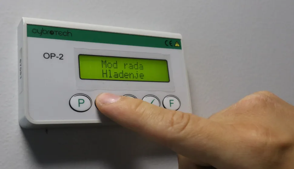 Petrijevci, 24. 07. 2023, Petrijevci, industrijska zona. Firma Panera automation. Dizalice topline, instalacije, grijanje, hladjenje, ilustracija.snimio GOJKO MITIĆ