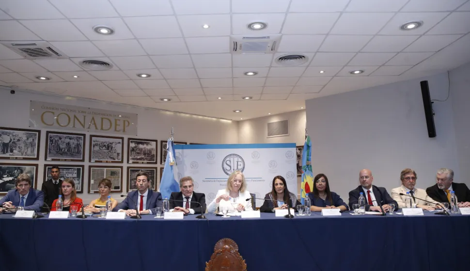 epa12533659 A panel of judges presiding over the trial of Judge Julieta Makintach read the verdict in La Plata, Argentina, 18 November 2025. The Buenos Aires Legislature's Impeachment Jury removed Makintach from office. Last May, the judge had annulled the trial concerning the death of former soccer player Diego Armando Maradona after appearing in an unauthorized documentary about the case. EPA/Demian AldayEstevez