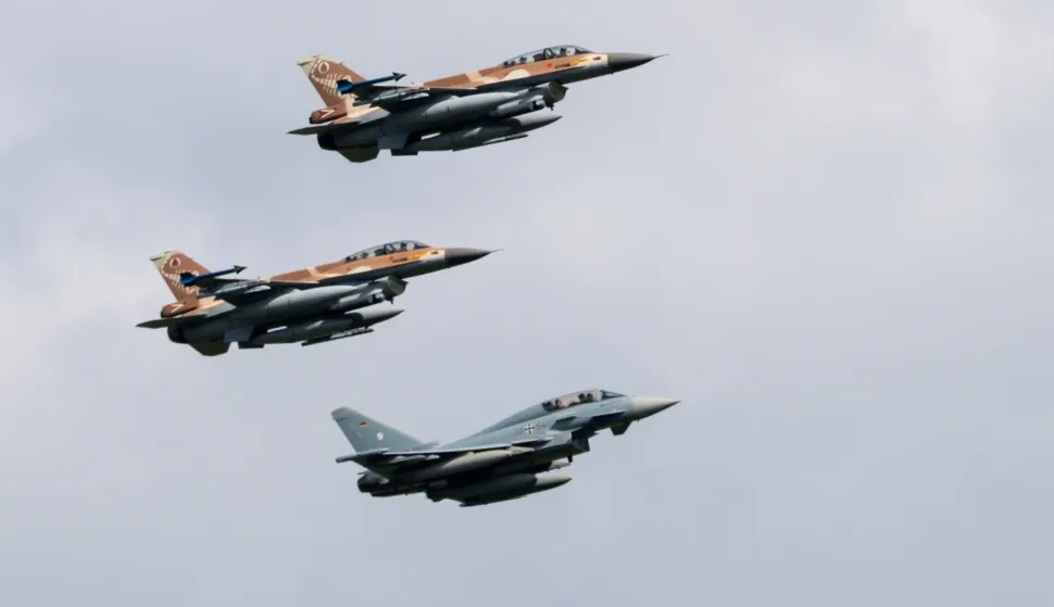 18 August 2020, Bavaria, Fürstenfeldbruck: Two F-16 fighter aircraft (above) of the Israeli Air Force (IAF) and a Bundeswehr Eurofighter fly in formation over the Fürstenfeldbruck airbase in commemoration of the assassination attempt at the 1972 Olympic Games. For the air combat exercises Blue Wings 2020 and MAGDAYs and a joint commemoration, fighter planes of the Israeli Air Force landed in Germany for the first time. Photo: Sven Hoppe/dpa /DPA/PIXSELL