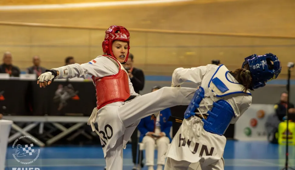  Petra Ugle&scaron;ić