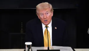 epa12476785 US President Donald Trump speaks during a roundtable with the Homeland Security Task Force in the State Dining Room of the White House in Washington, DC, USA, 23 October 2025. EPA/WILL OLIVER/POOL POOL