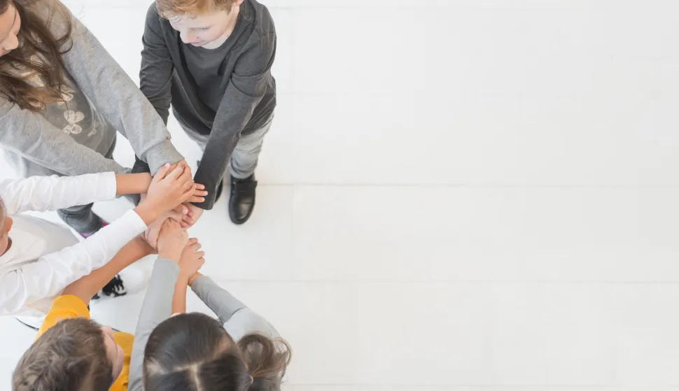 djeca ilustracija svjetski dan djece ruke freepik