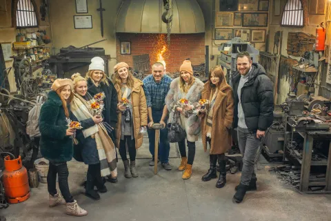 ĐakovoU kovačkoj radionici majstora kovača Franje VinkovićaStudeni 2025.