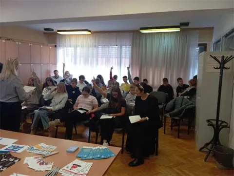 Koje opasnosti po djecu vrebaju sa interneta