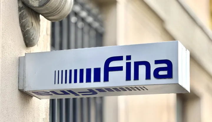 Osijek, 10. 09. 2025., Ulica L. Jagera, FINA, Financijska agencija, Regionalni centar Osijek, Poslovnica Osijek, tabla, ploča, ilustracijaSNIMIO BRUNO JOBST