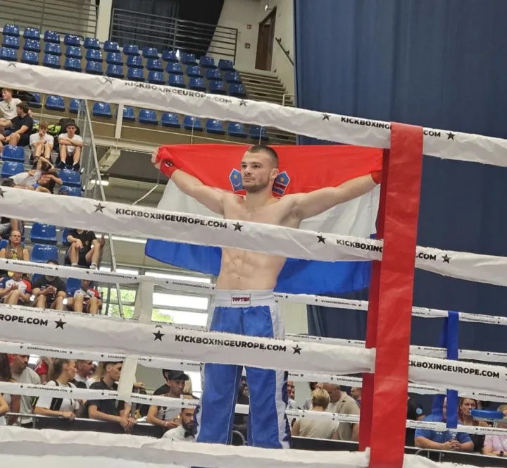 Niko Bilandžić osvojio BudimpeštuUSTUPLJENA FOTOGRAFIJA