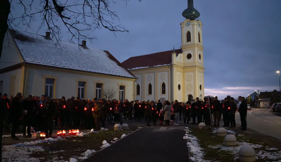 Osijek, 23. 11. 2025., Komemoracija u Laszlovu, 34. godine od pada sela i progonstva