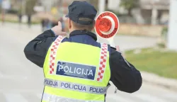 ?24.02.2014., Sibenik - Kontrola prometa policijskih sluzbenika PU Sibensko-kninske. Photo: Hrvoje Jelavic/PIXSELL------crna2 st